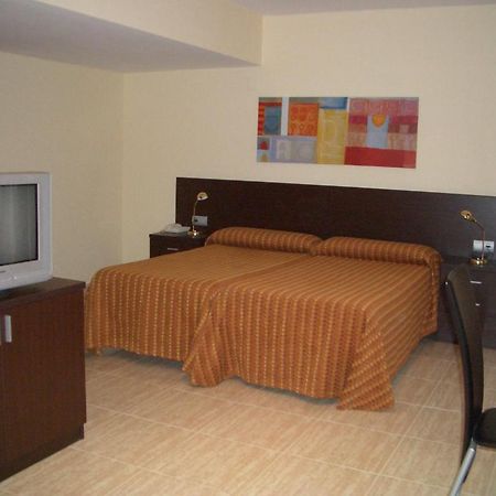 Hotel Pique Gandesa Habitación foto