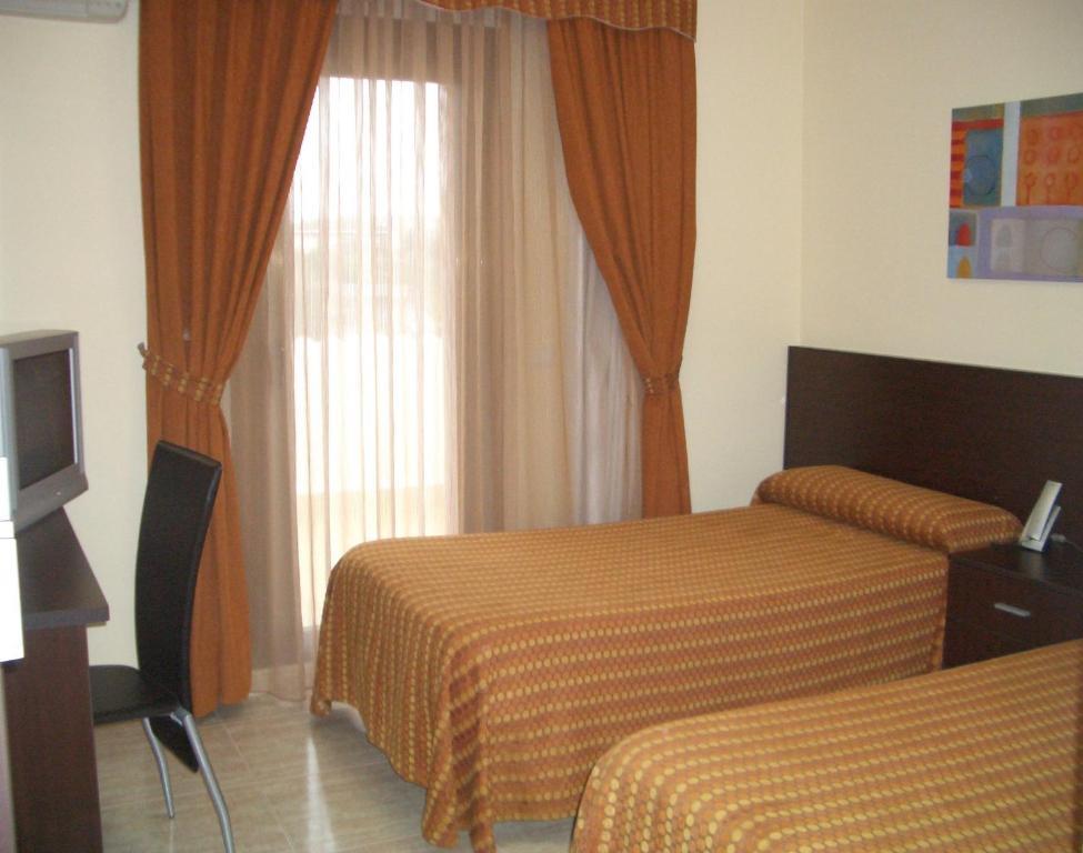 Hotel Pique Gandesa Habitación foto